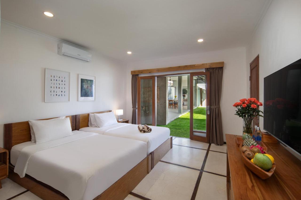 Big & Private 9 Bed, 9 Bath, Viola Villa, Pool, Location * Seminyak