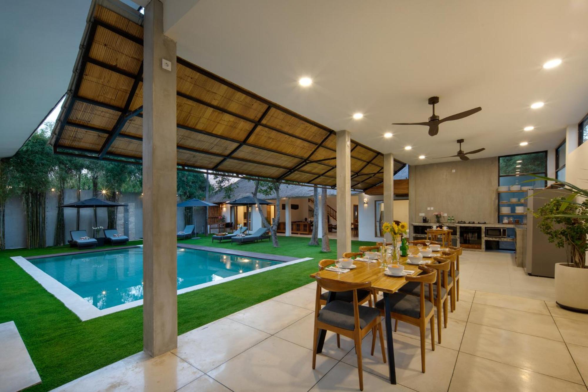 Big & Private 9 Bed, 9 Bath, Viola Villa, Pool, Location