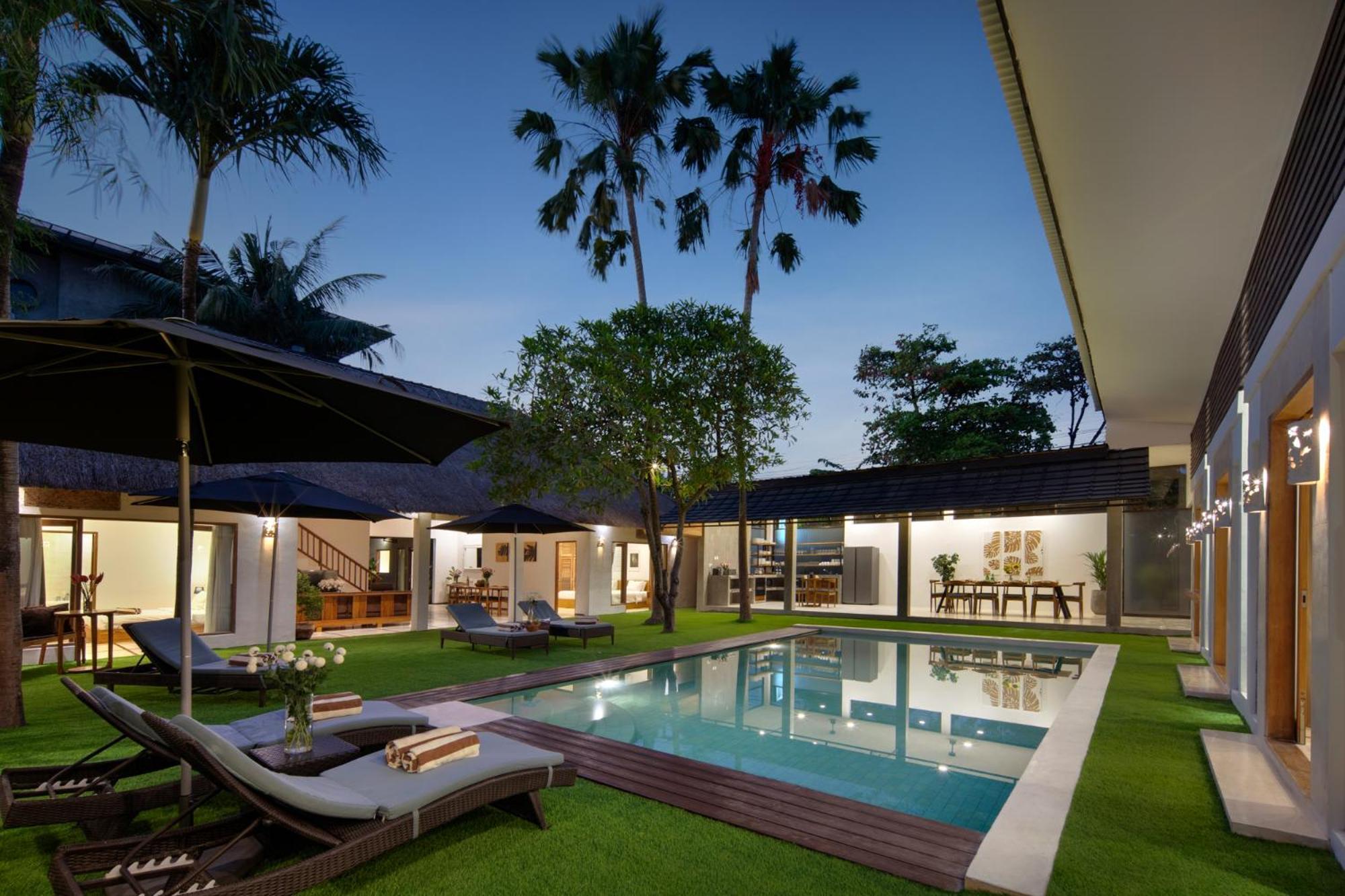 Big & Private 9 Bed, 9 Bath, Viola Villa, Pool, Location विला *